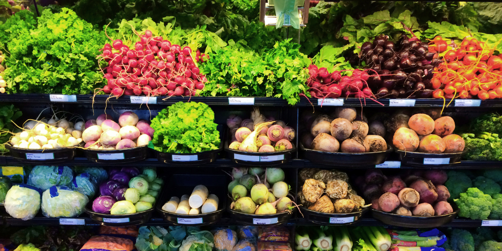 Grocery store produce shelving